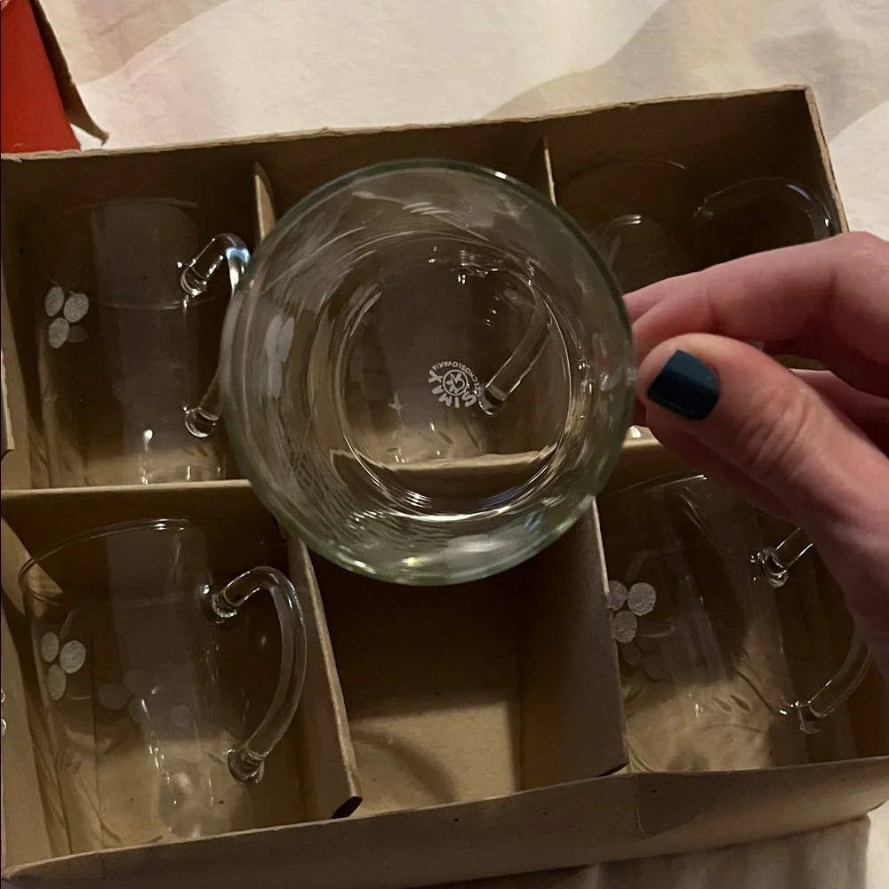 Elegant Clear Glass tea Mug Set with Floral Design
